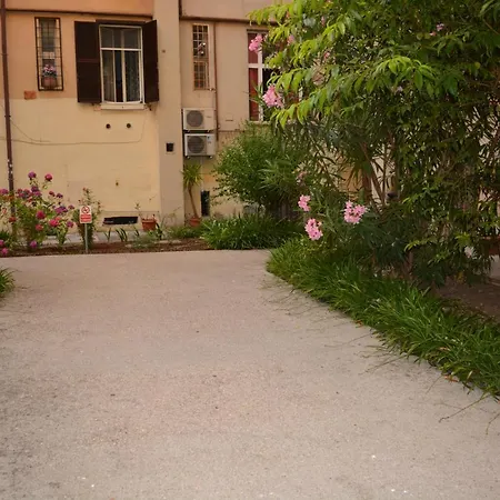 Lucia Appartement *